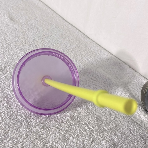 Starbucks 2024 Winter Purple Blossom Floral Soft Touch Tumbler with Straw - Picture 10 of 13